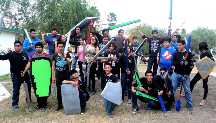 Jóvenes riobravenses fomentan el Softcombat como una sana diversión