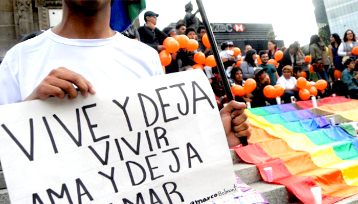 Parejas gays tendrán mismos derechos en IMSS e ISSSTE