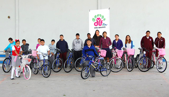 DIF Río Bravo entrega bicicletas del programa “Ayúdame a Llegar”