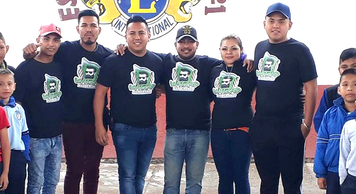 “Whatzap Barber” realiza cortes gratuitos en apoyo a Río Bravo