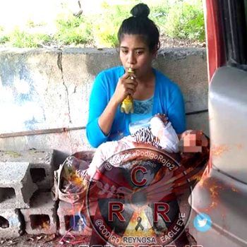 Madre reynosense consume drogas en vía pública acompañada de su bebé