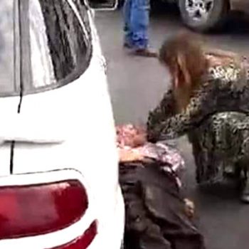 Alcaldesa Maki Ortiz auxilia a un atropellado en plena vía pública