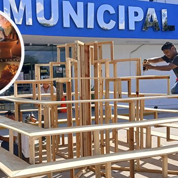 Río Bravo celebra la tradición con altar ciudadano frente a la Presidencia Municipal