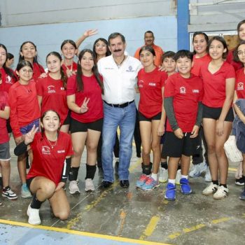 Arranca la Liga Municipal de Voleibol Libre