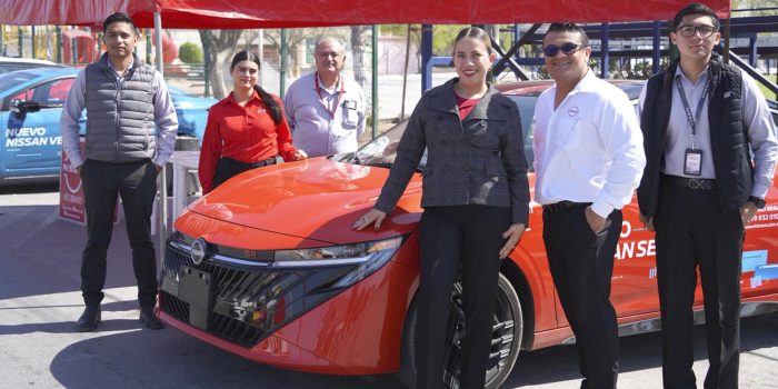 Presentan nuevos modelos Nissan en el gimnasio Las Liebres